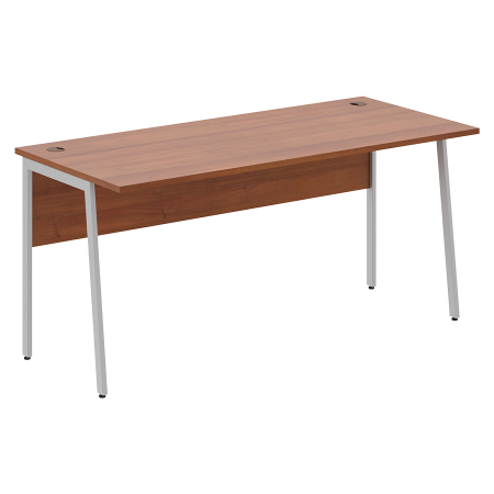 Стол офисный на металлокаркасе СП-4P серии Имаго-PLUS