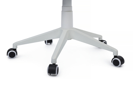 Кресло офисное Riva Chair 8989 (белый пластик) Кресло офисное Riva Chair 8989 (белый пластик)